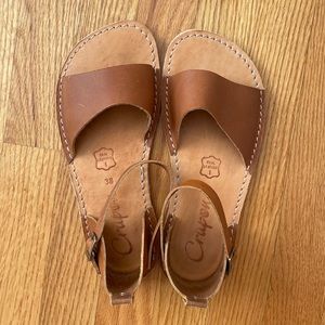 Crupon Barefoot Sandals